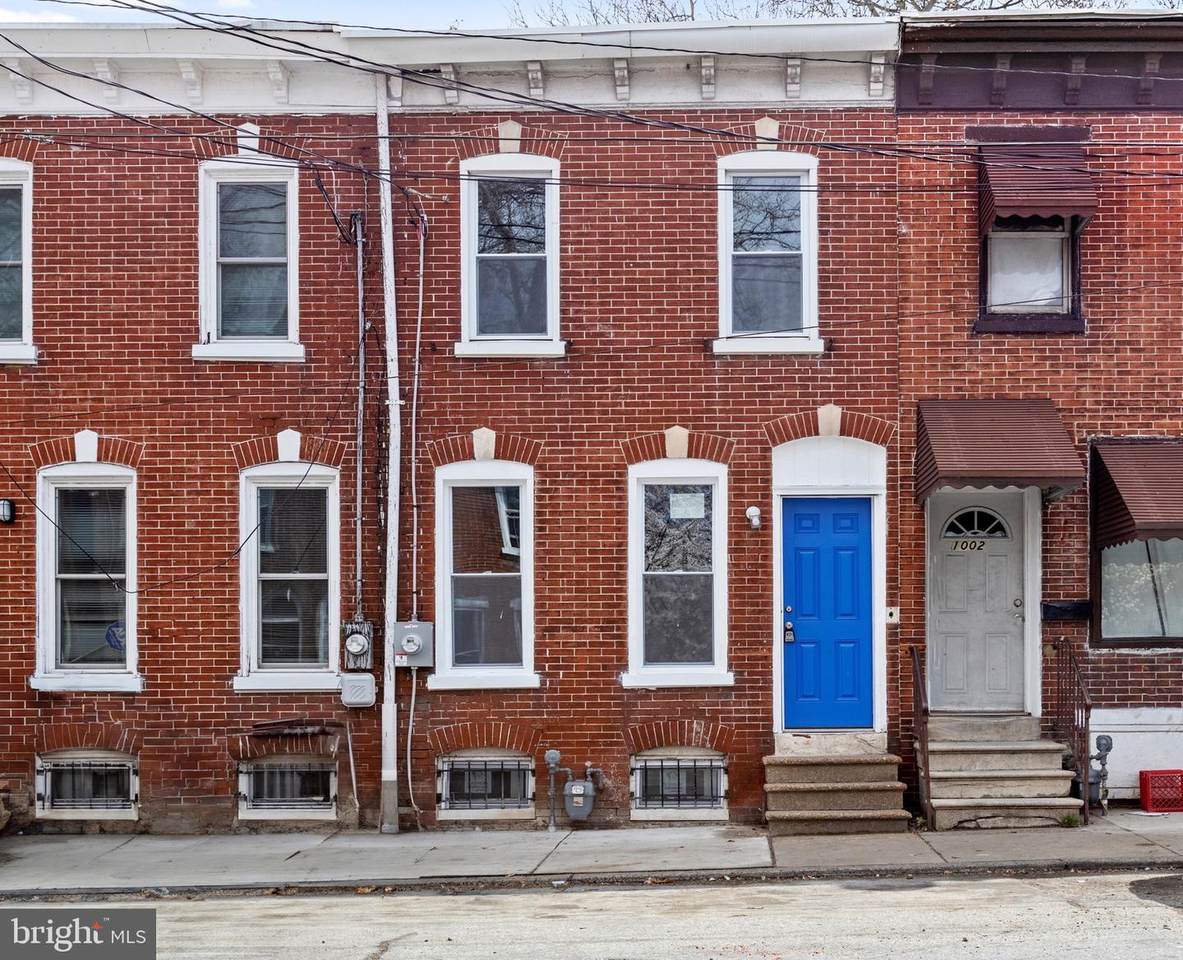 1004 Spruce Street - Photo 1