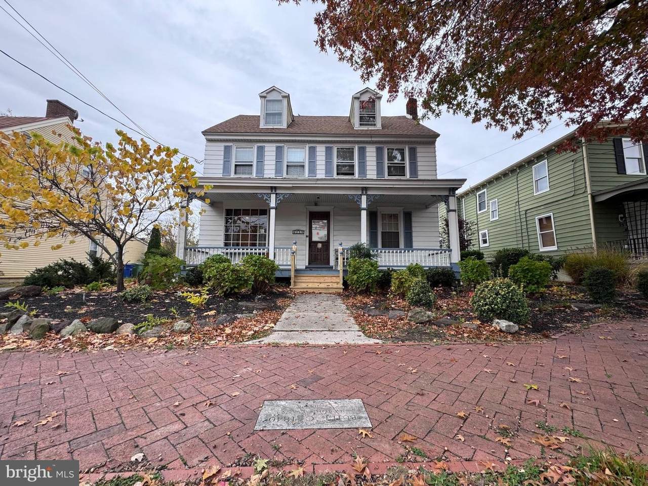 25 Main Street - Photo 1