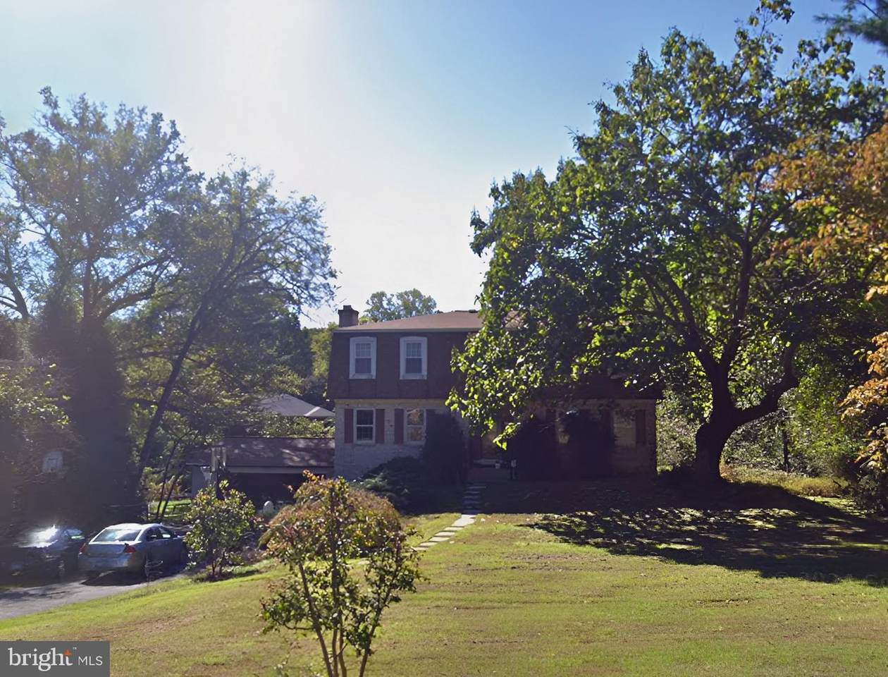 10209 Oxfordshire Road - Photo 1