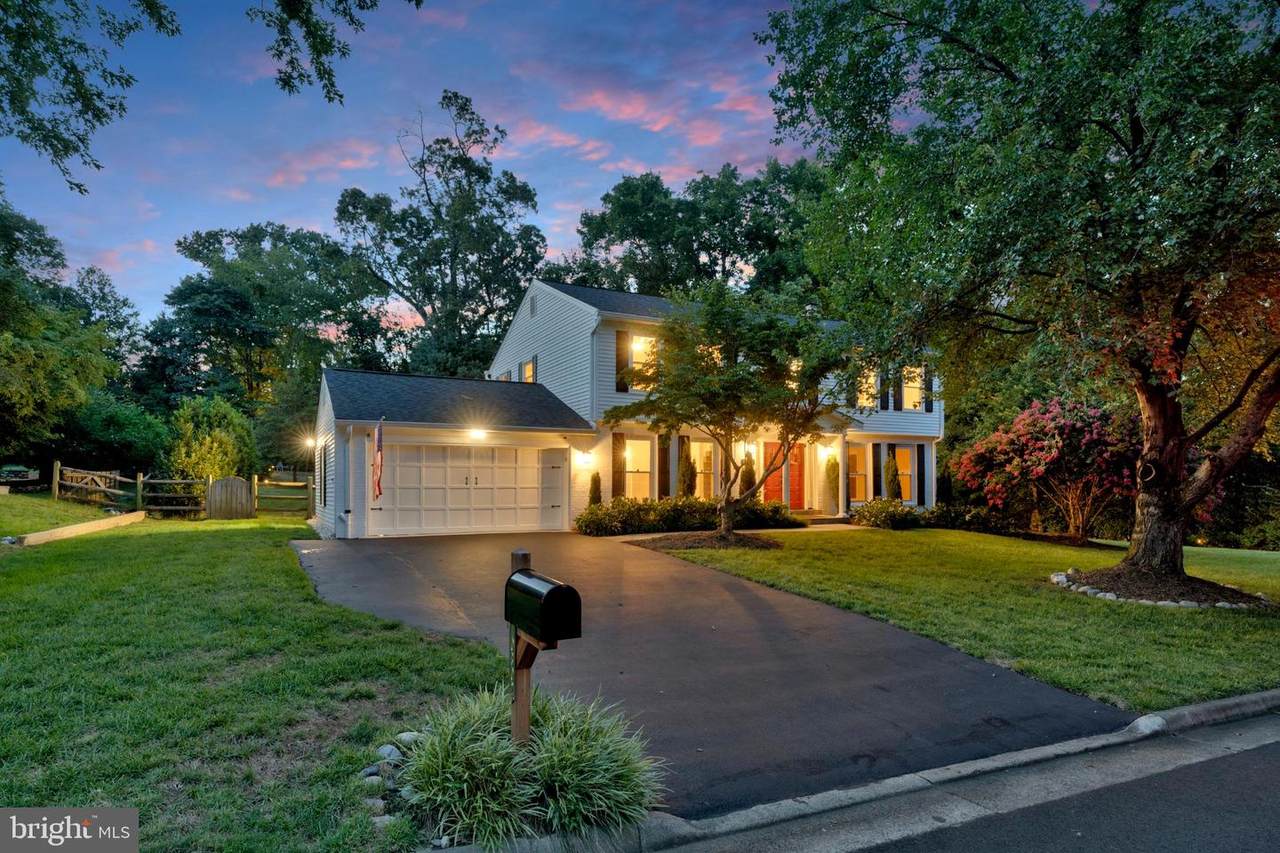 10302 Galpin Court - Photo 1