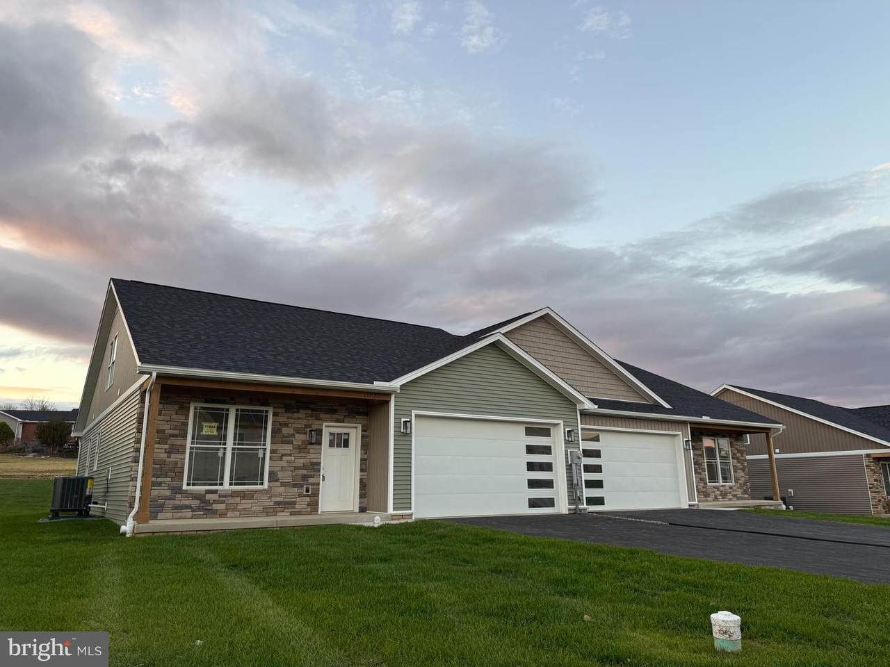 11823 Mystic Rock Lane - Photo 1