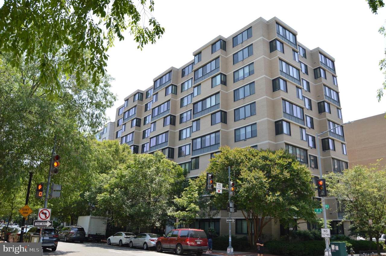 2030 F Street - Photo 1