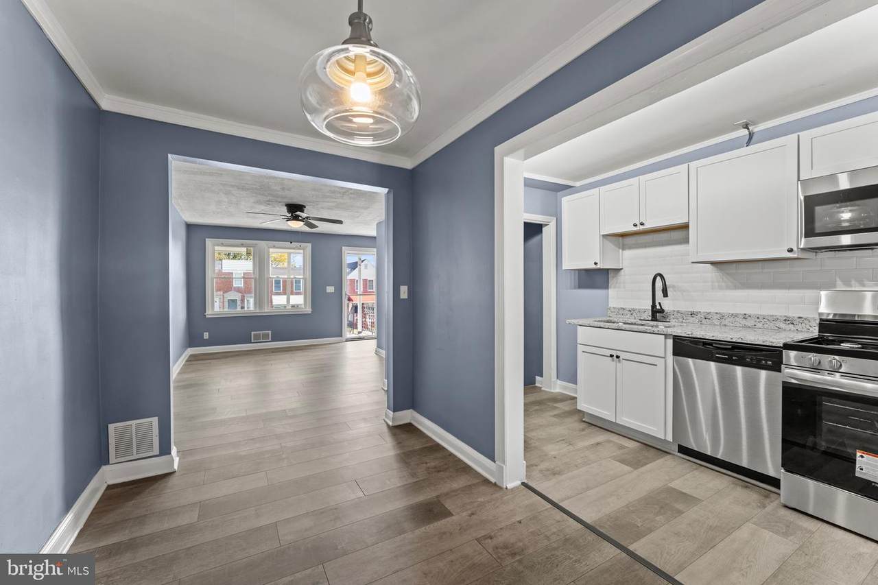 3693 Kenyon Avenue - Photo 1