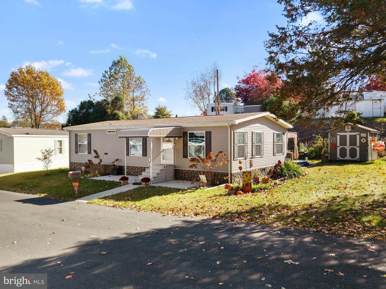 190 Lake Drive - Photo 1