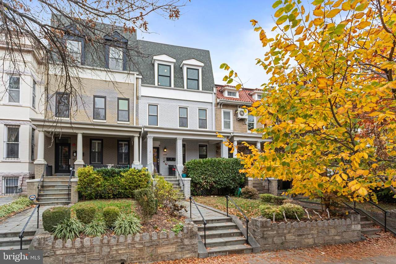 1221 Kenyon Street - Photo 1