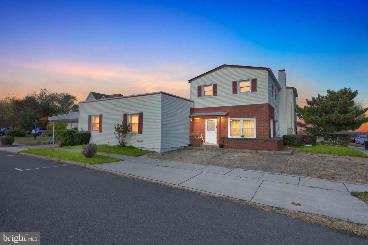 101 Main Street - Photo 1