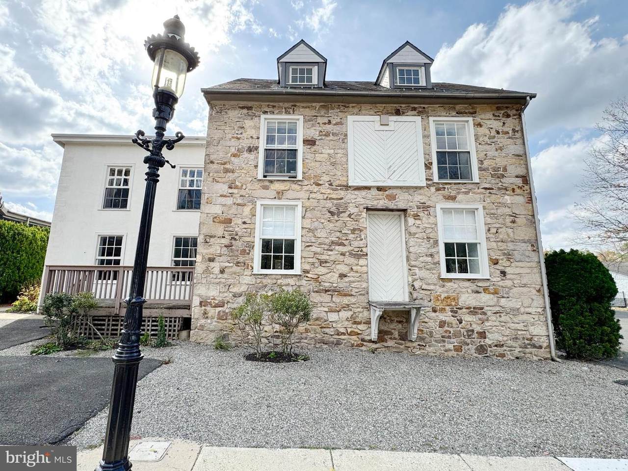 340 Broad Street - Photo 1