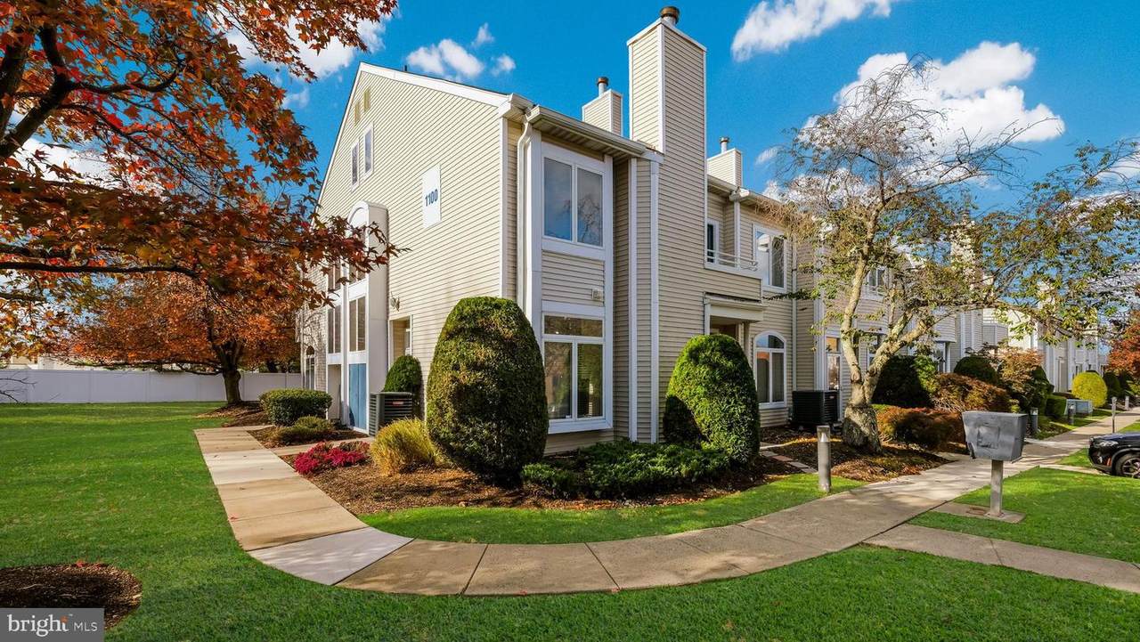 1101 Barbaras - Photo 1