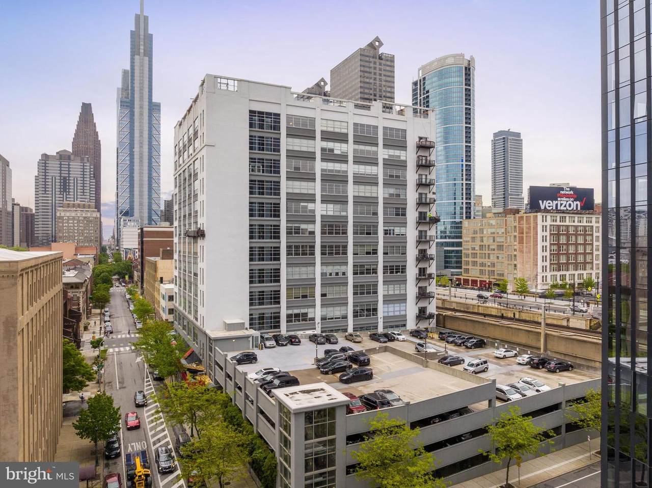 2200-28 Arch Street - Photo 1