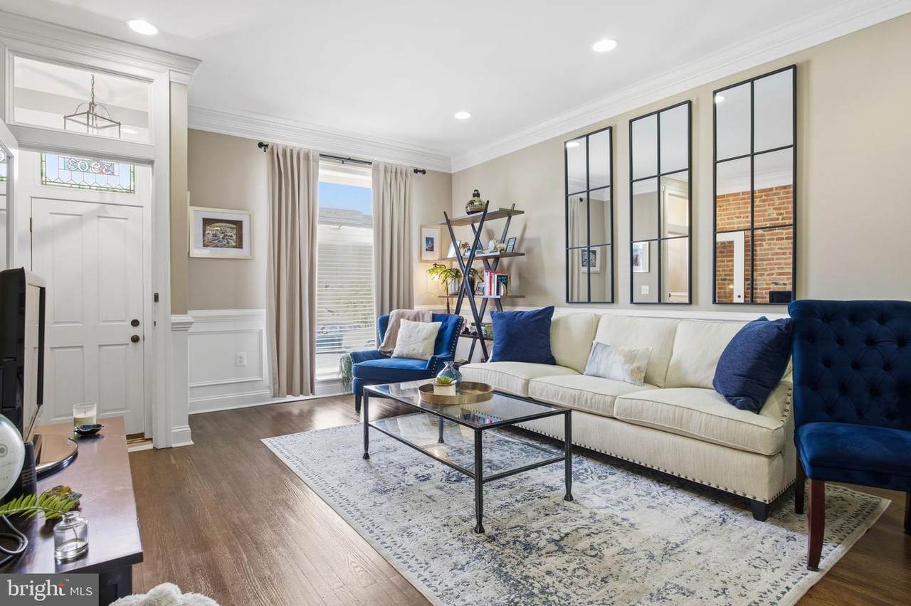 3903 Foster Avenue - Photo 1