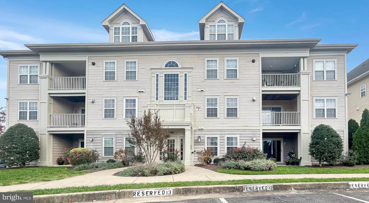 9060 Gracious End Court - Photo 1