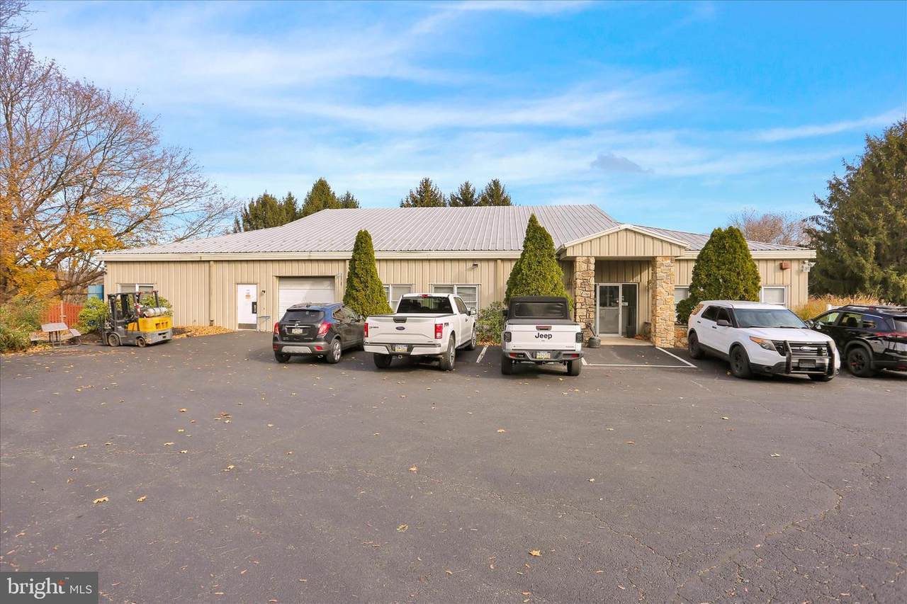 2470 Conestoga Avenue - Photo 1