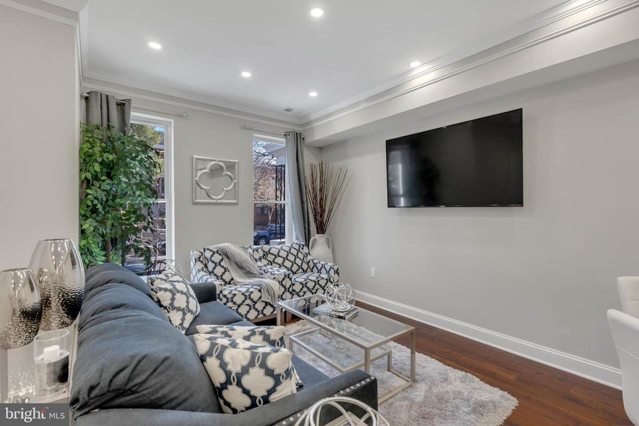 1167 Morse Street - Photo 1