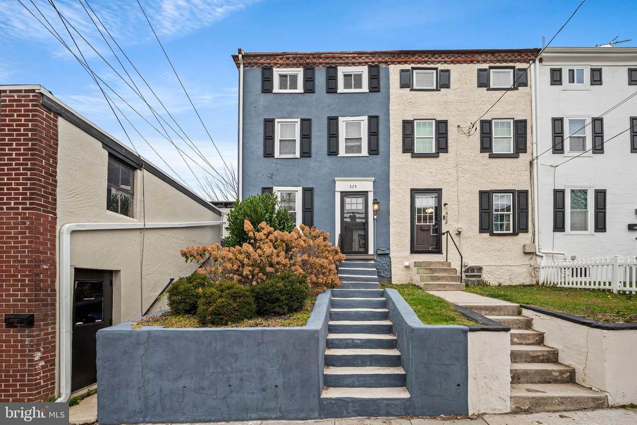 325 Chestnut Street - Photo 1