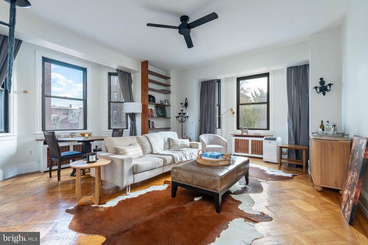 250 13TH Street - Photo 1