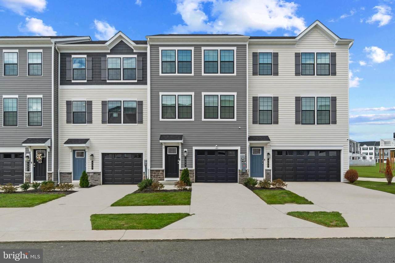 240 Soft Rush Lane - Photo 1