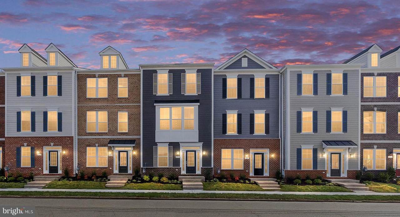 438 Germania Street - Photo 1