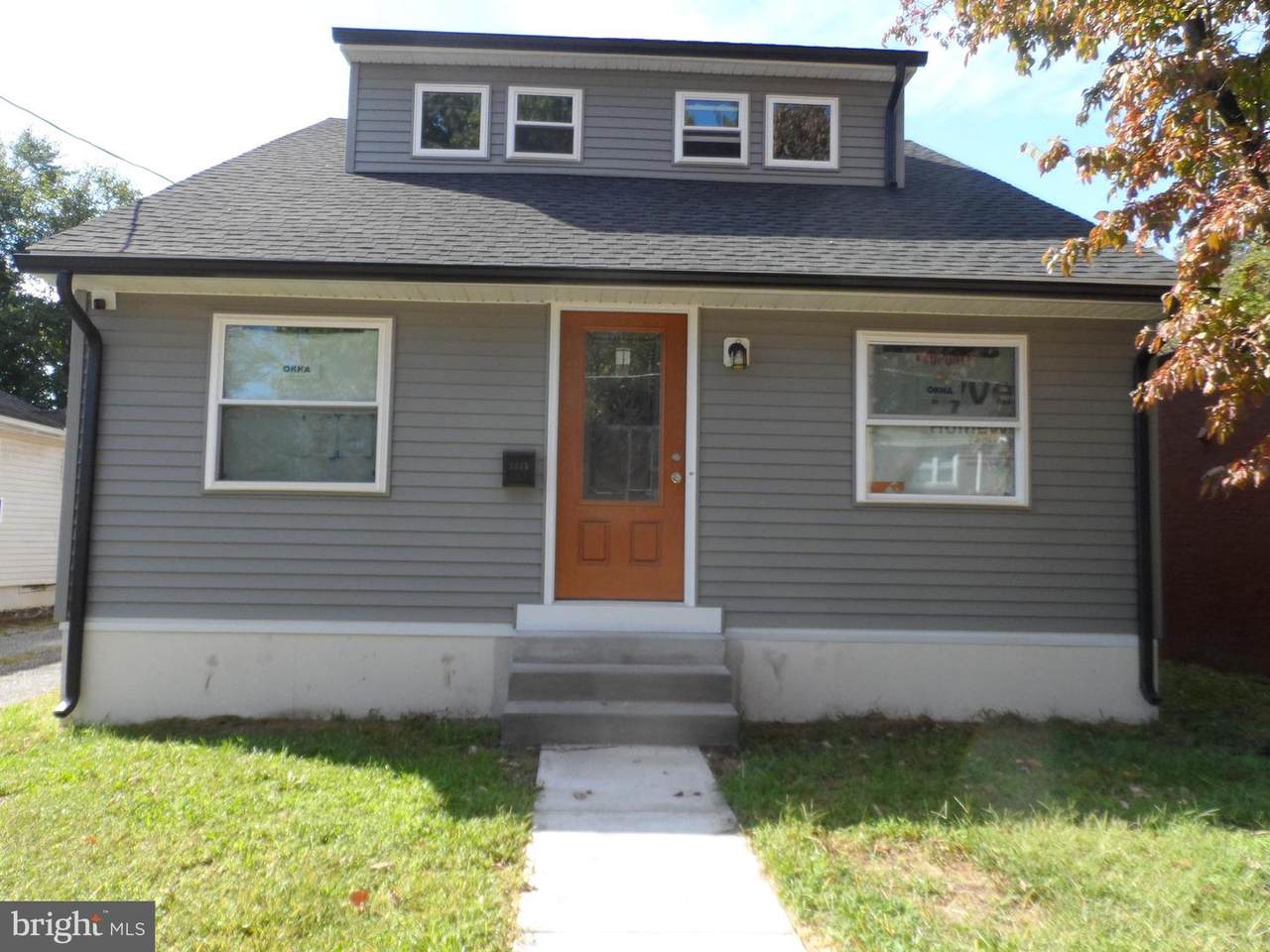 1335 Nottingham Way - Photo 1