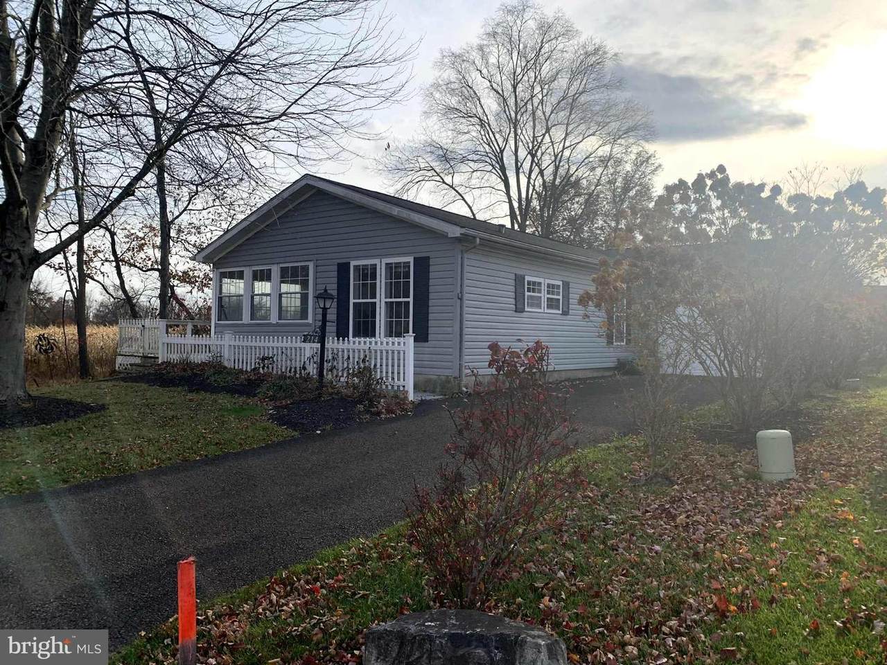 214 Dove Court - Photo 1