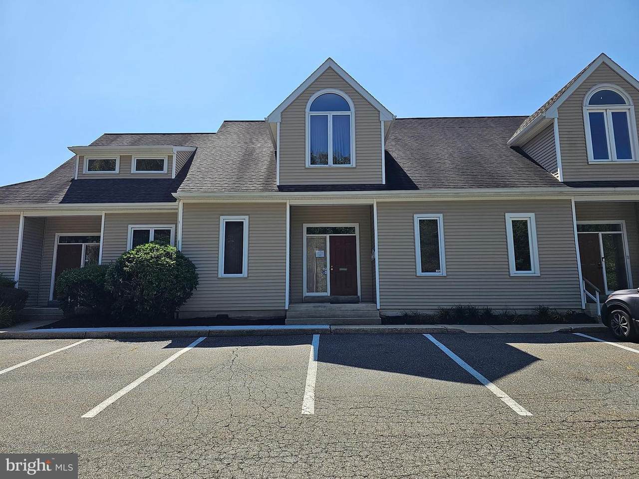 124 Commons Court - Photo 1