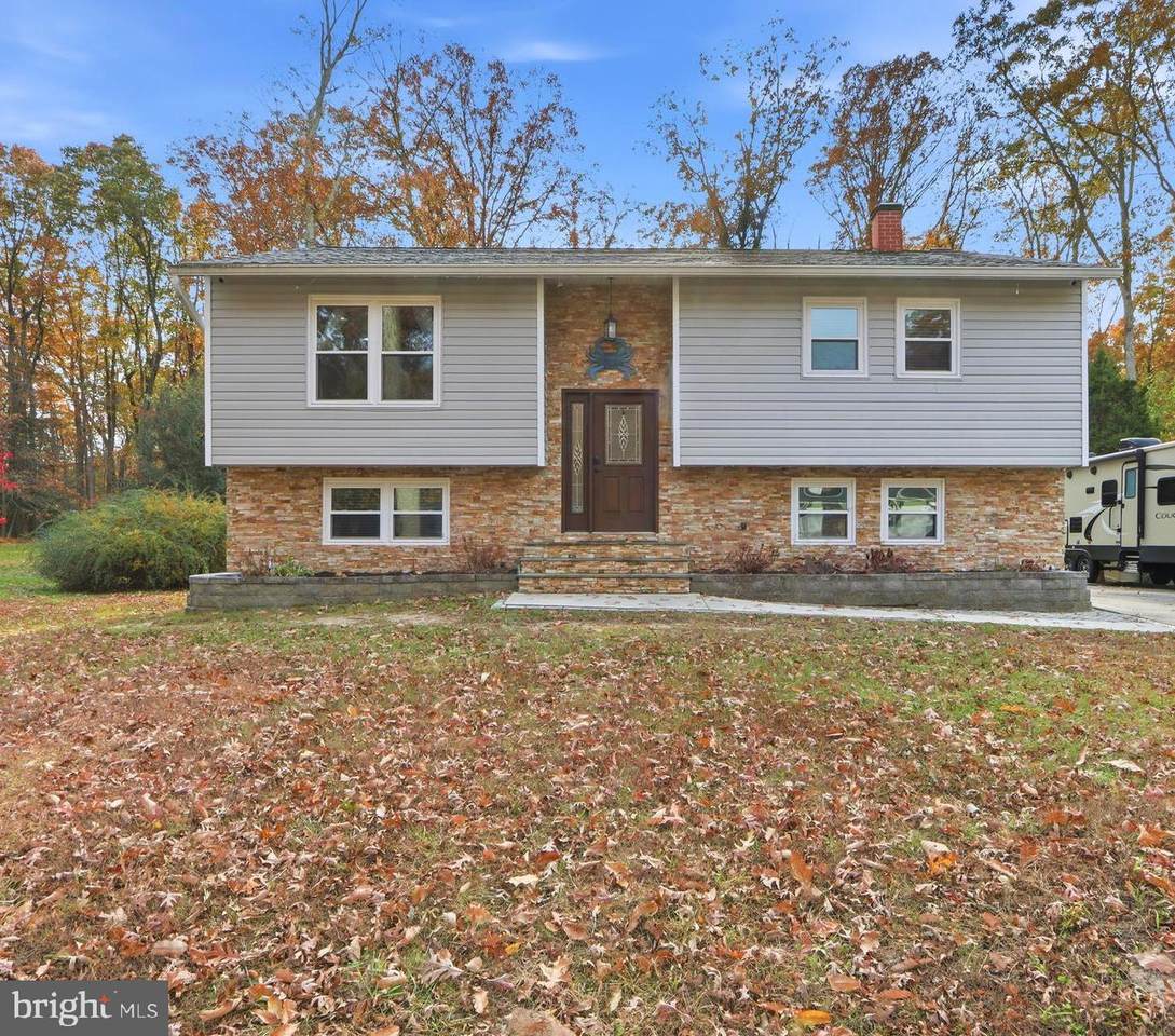 1215 Holmewood Drive - Photo 1