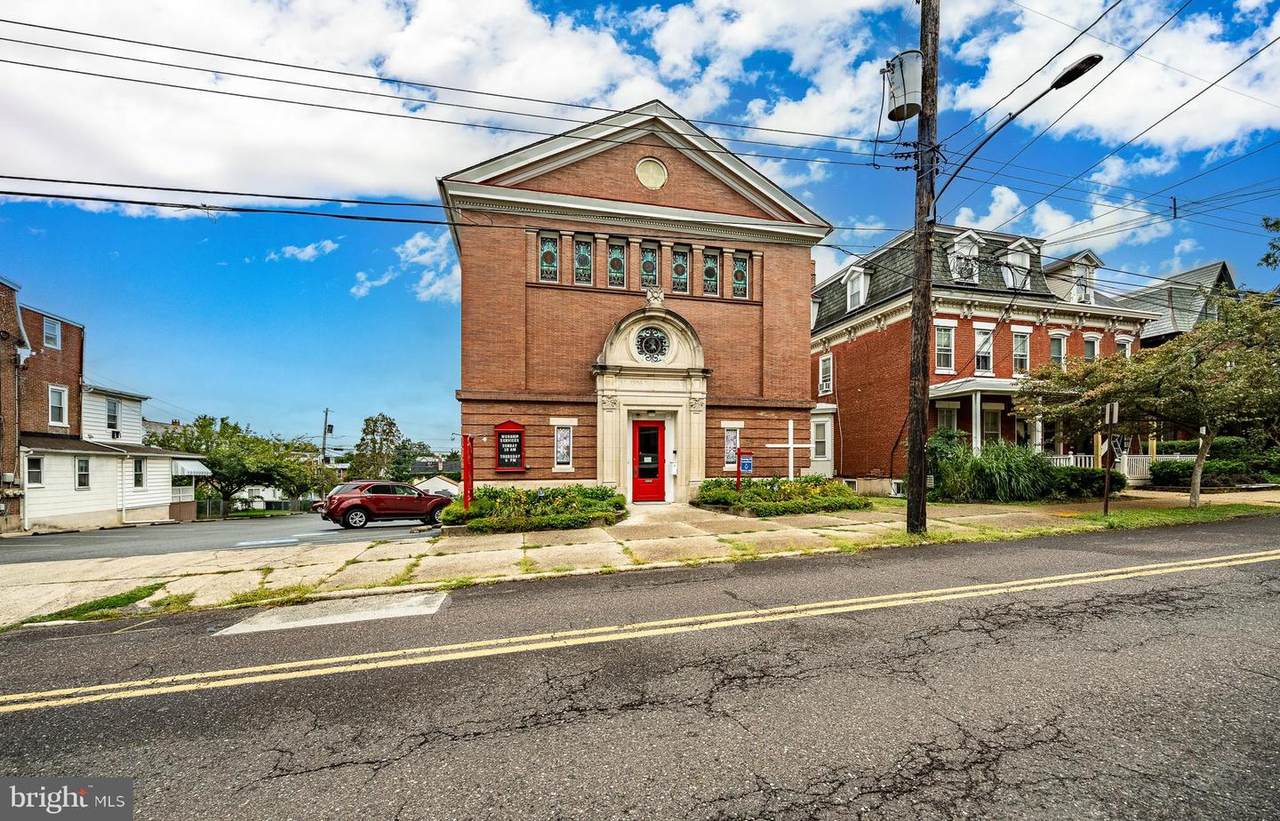 315 Gay Street - Photo 1