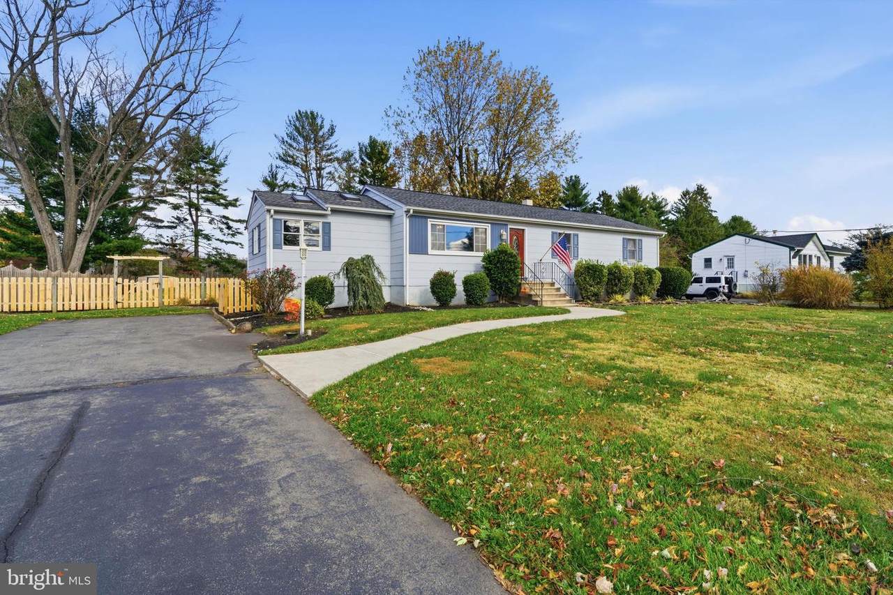 17 Woosamonsa Road - Photo 1