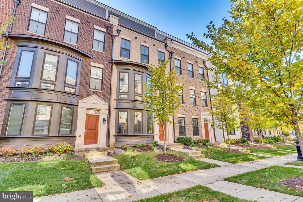 510 Silver Clipper Lane - Photo 1