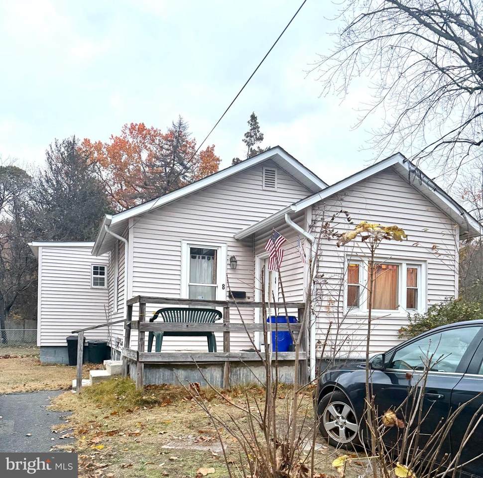 8 Norway Avenue - Photo 1