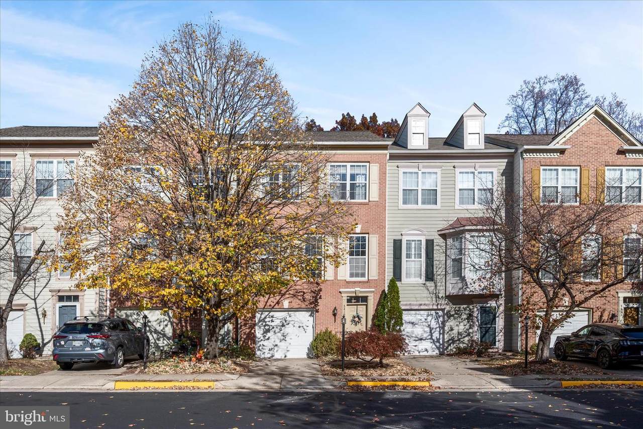 5419 Summer Leaf Lane - Photo 1