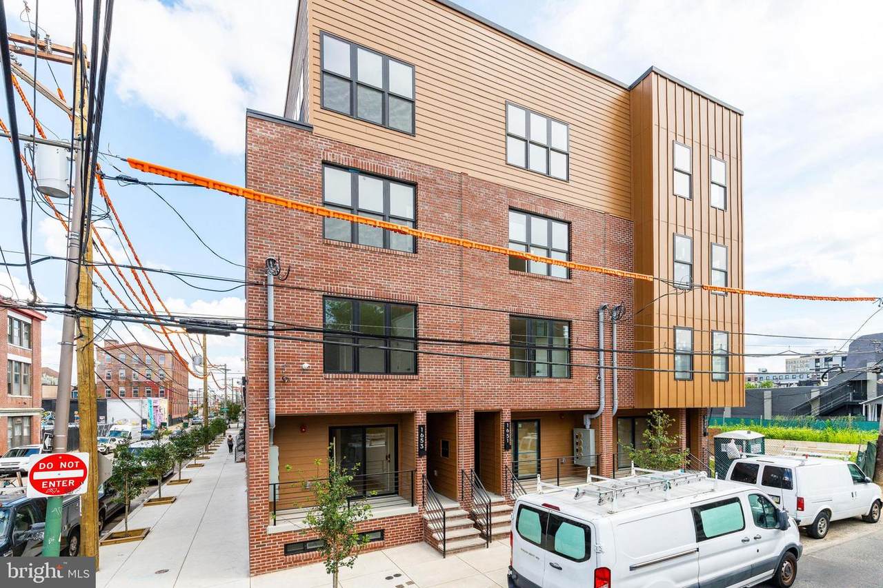 1651 6TH Street - Photo 1