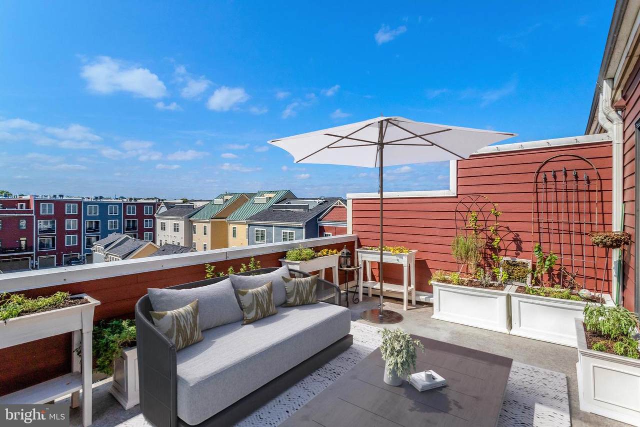 2004 Potomac Avenue - Photo 1