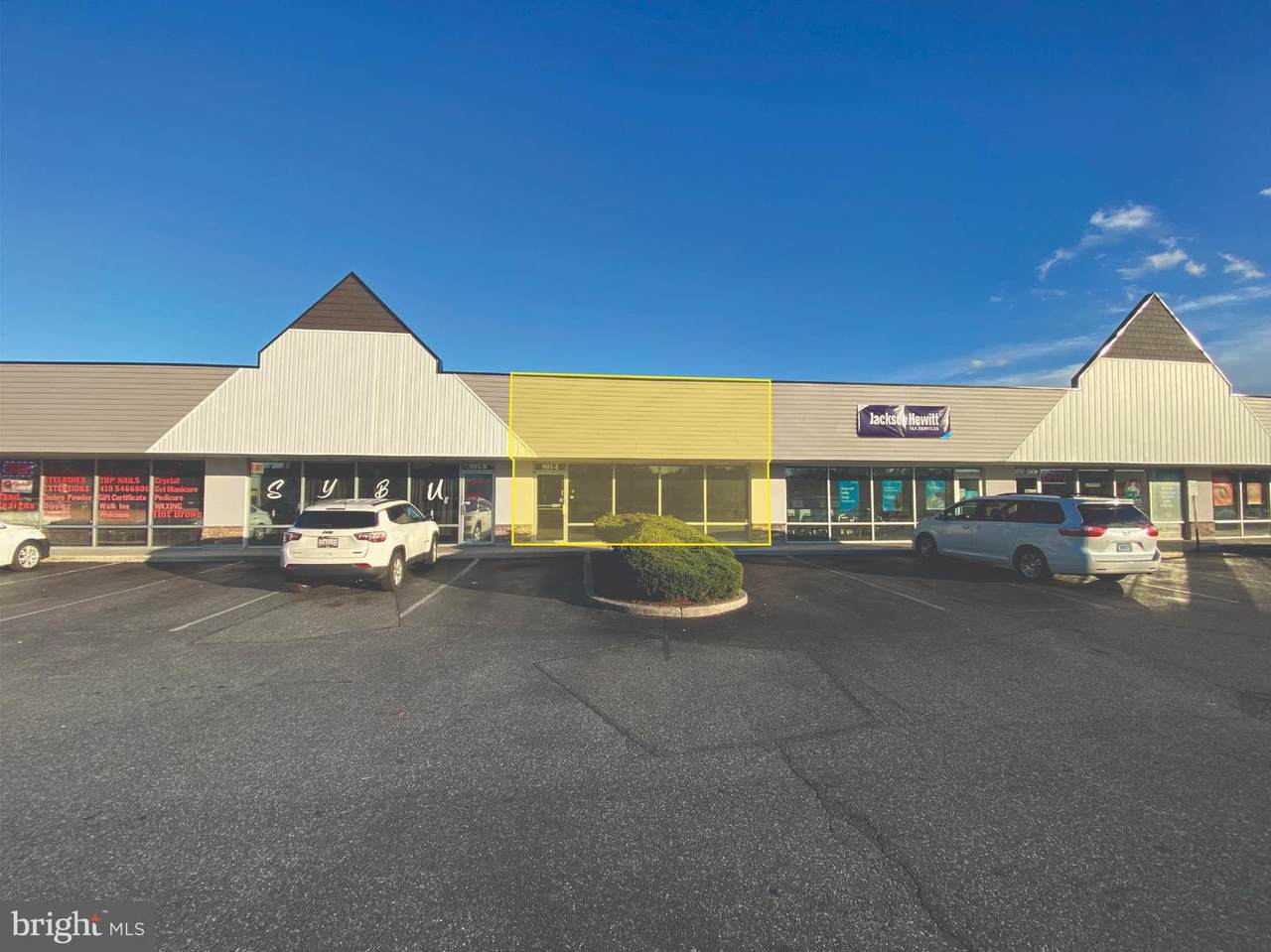 901 Salisbury Boulevard - Photo 1