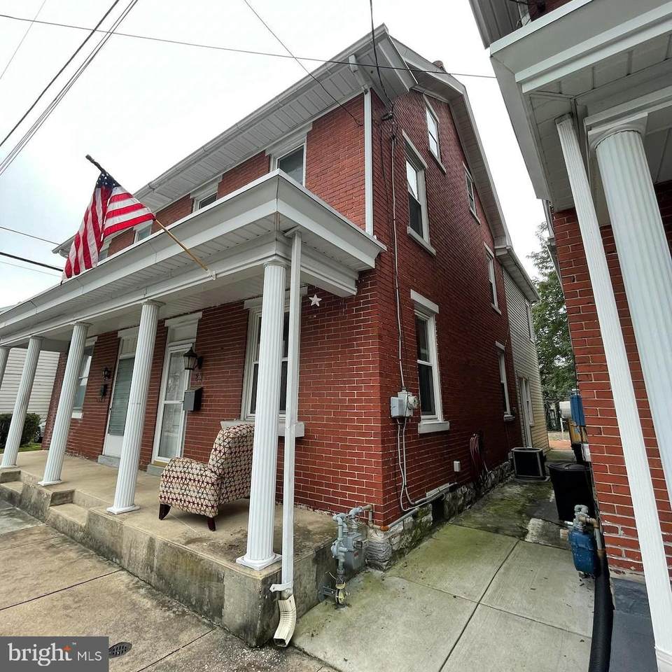 23 Lancaster Street - Photo 1