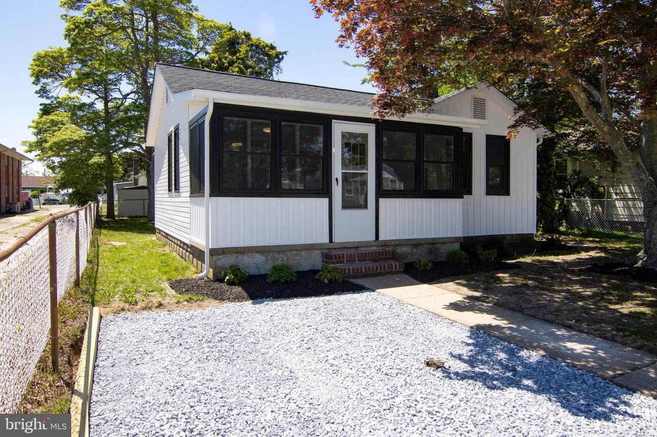 30 Pinetree Drive - Photo 1