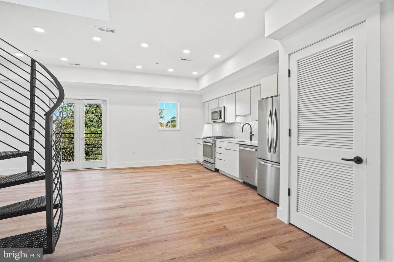 716 L Street - Photo 1