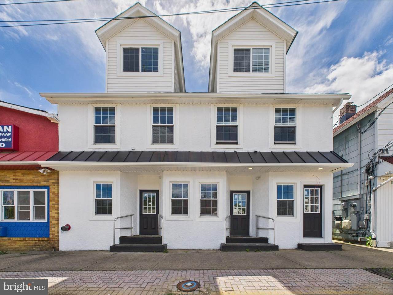 10 Railroad Avenue - Photo 1