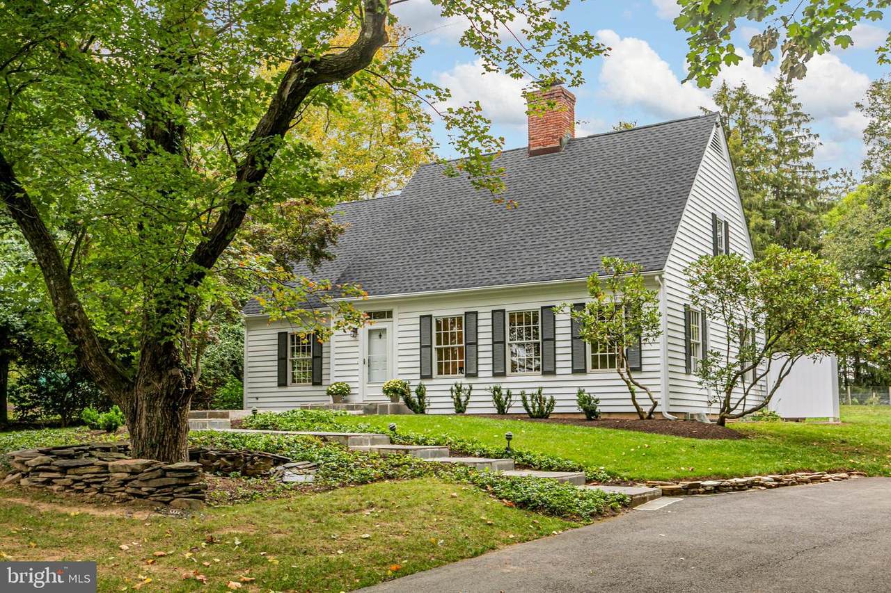 3051 Lawrenceville - Photo 1