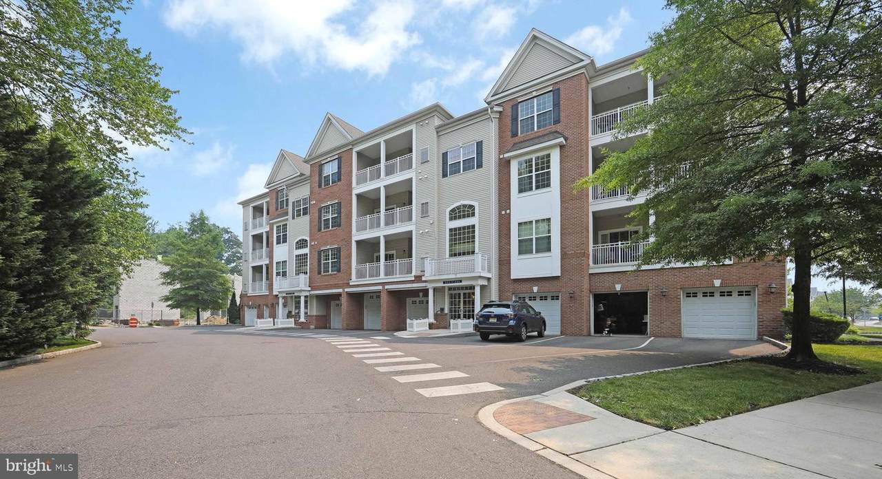 244 Breeders Cup Drive - Photo 1