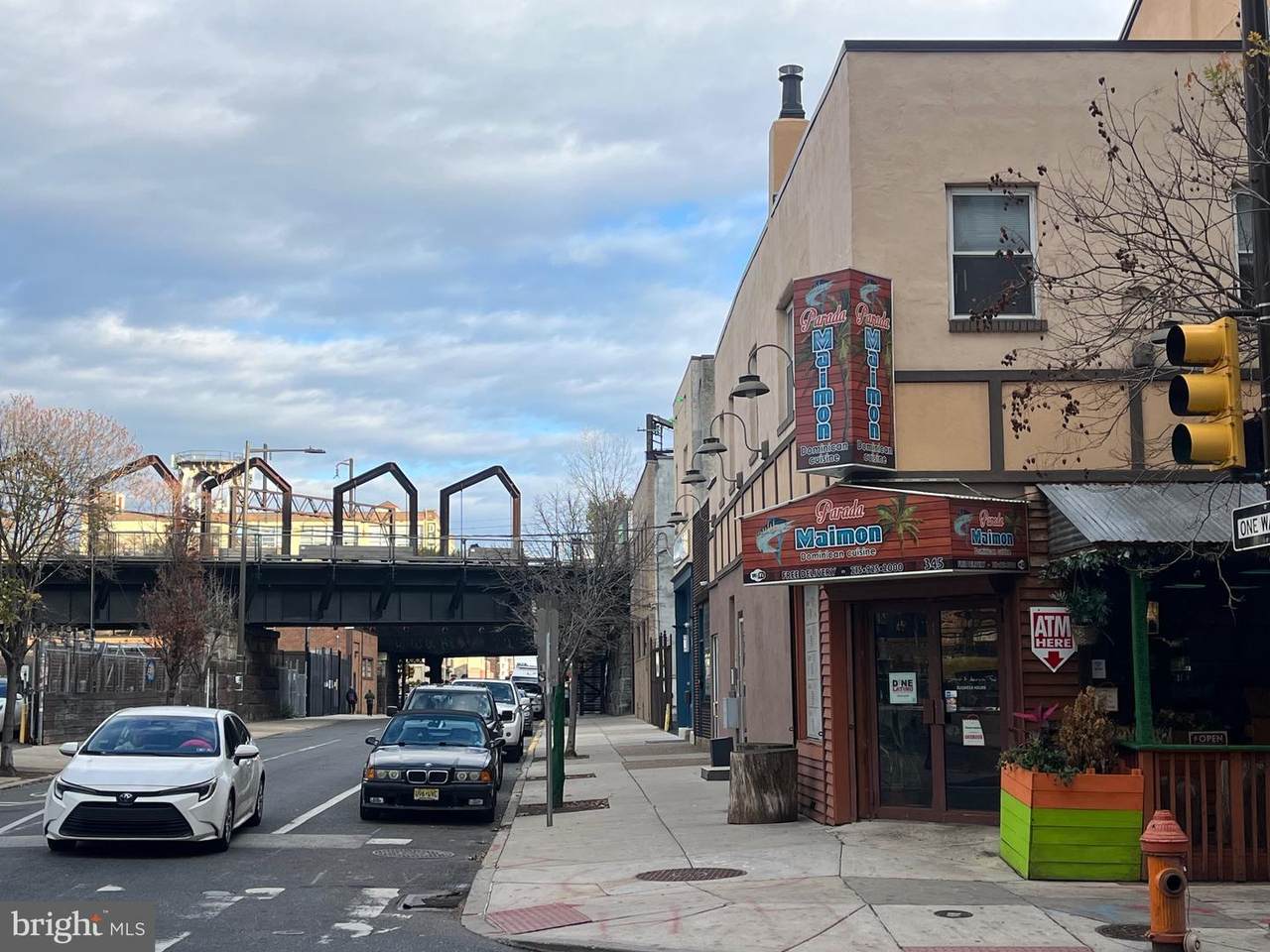 345 12TH Street - Photo 1