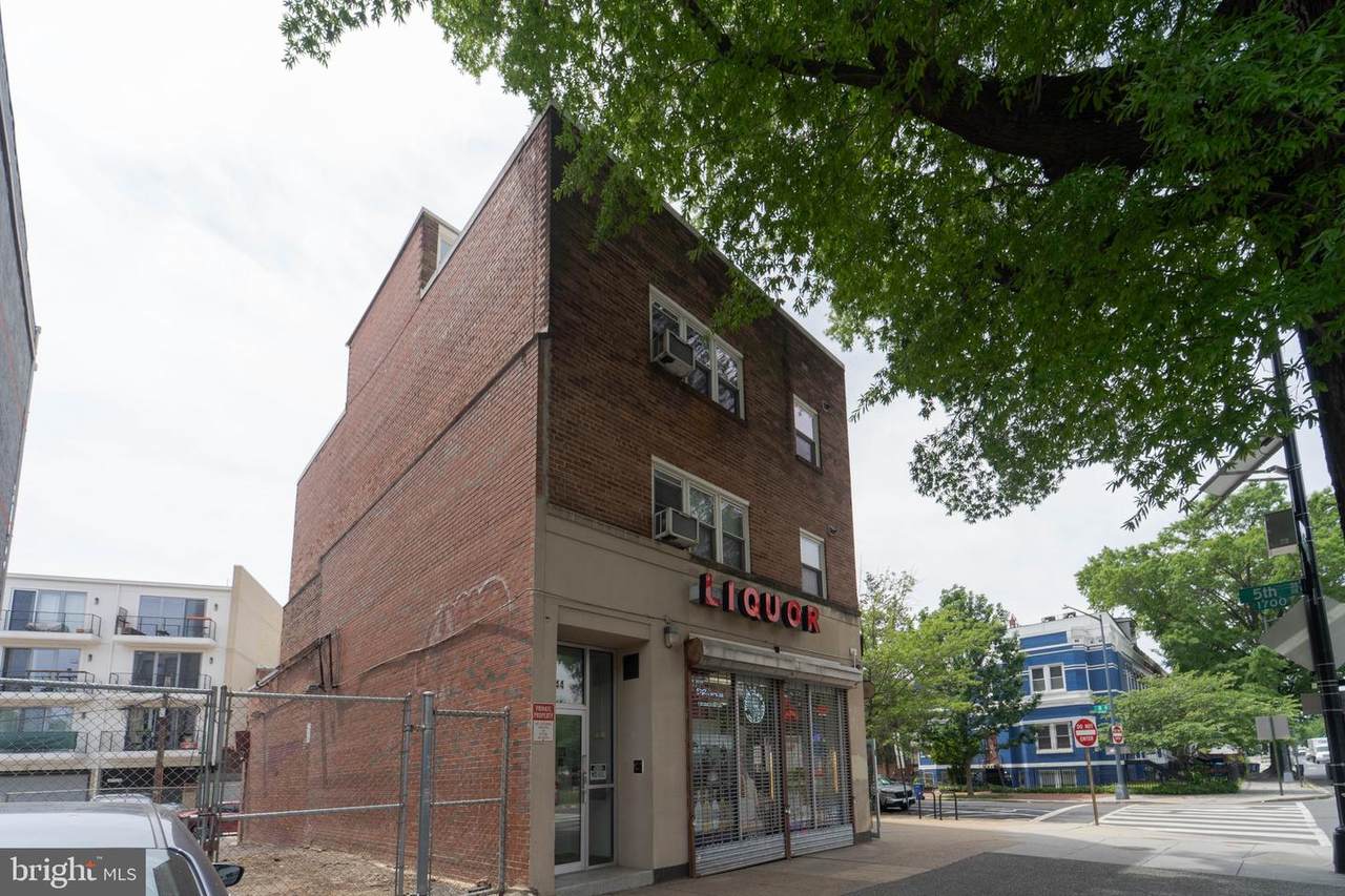 444 Rhode Island Avenue - Photo 1