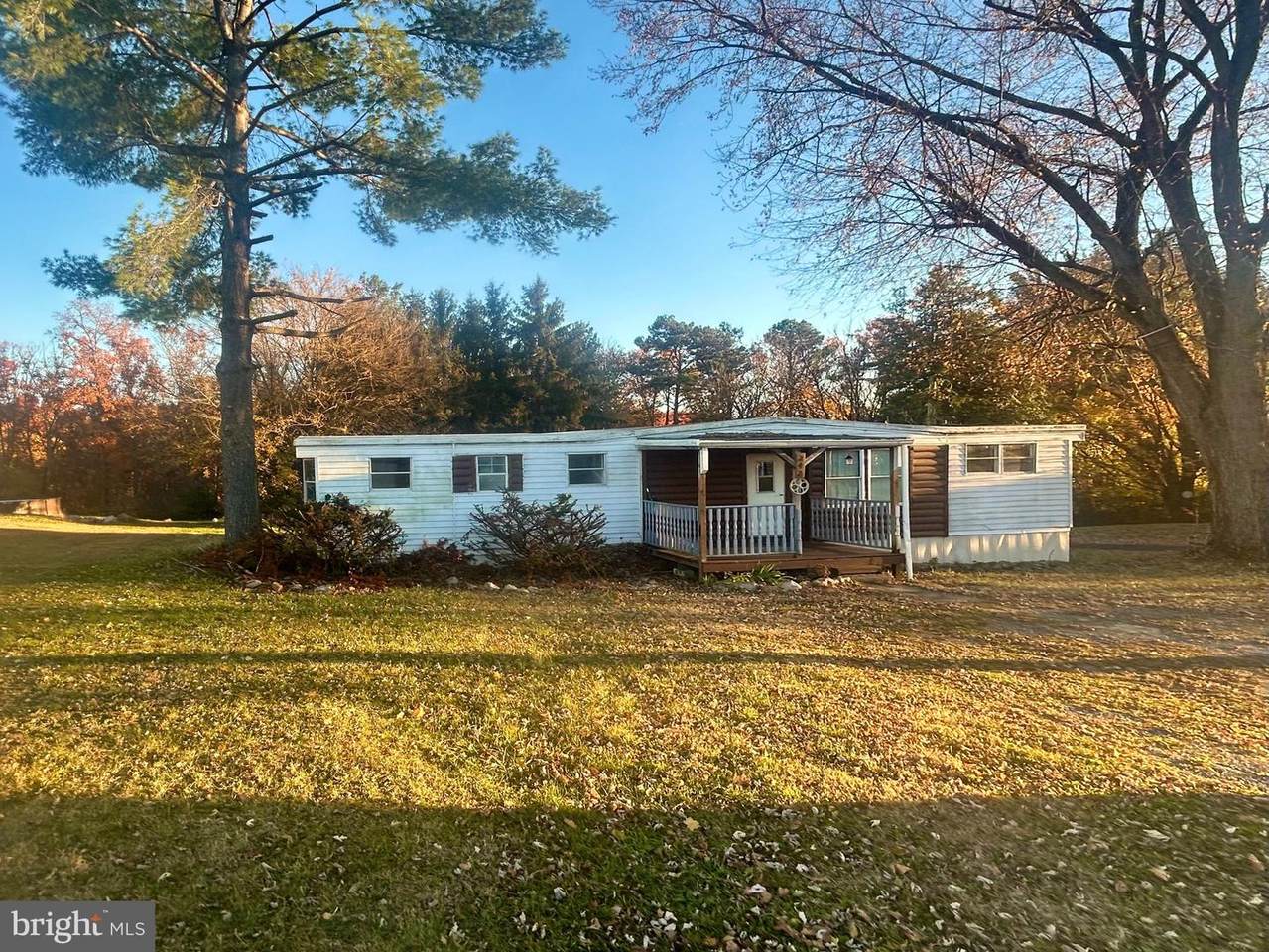 242 Trenton Avenue - Photo 1