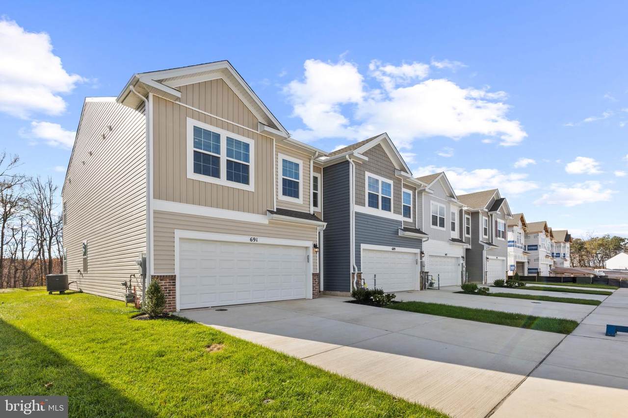 725 Managrass Drive - Photo 1