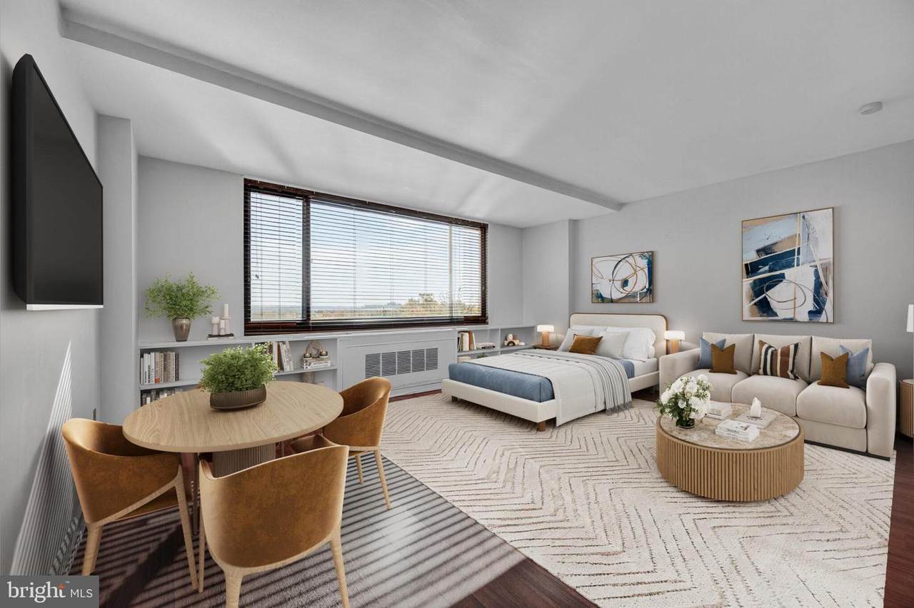 1011 Arlington Boulevard - Photo 1