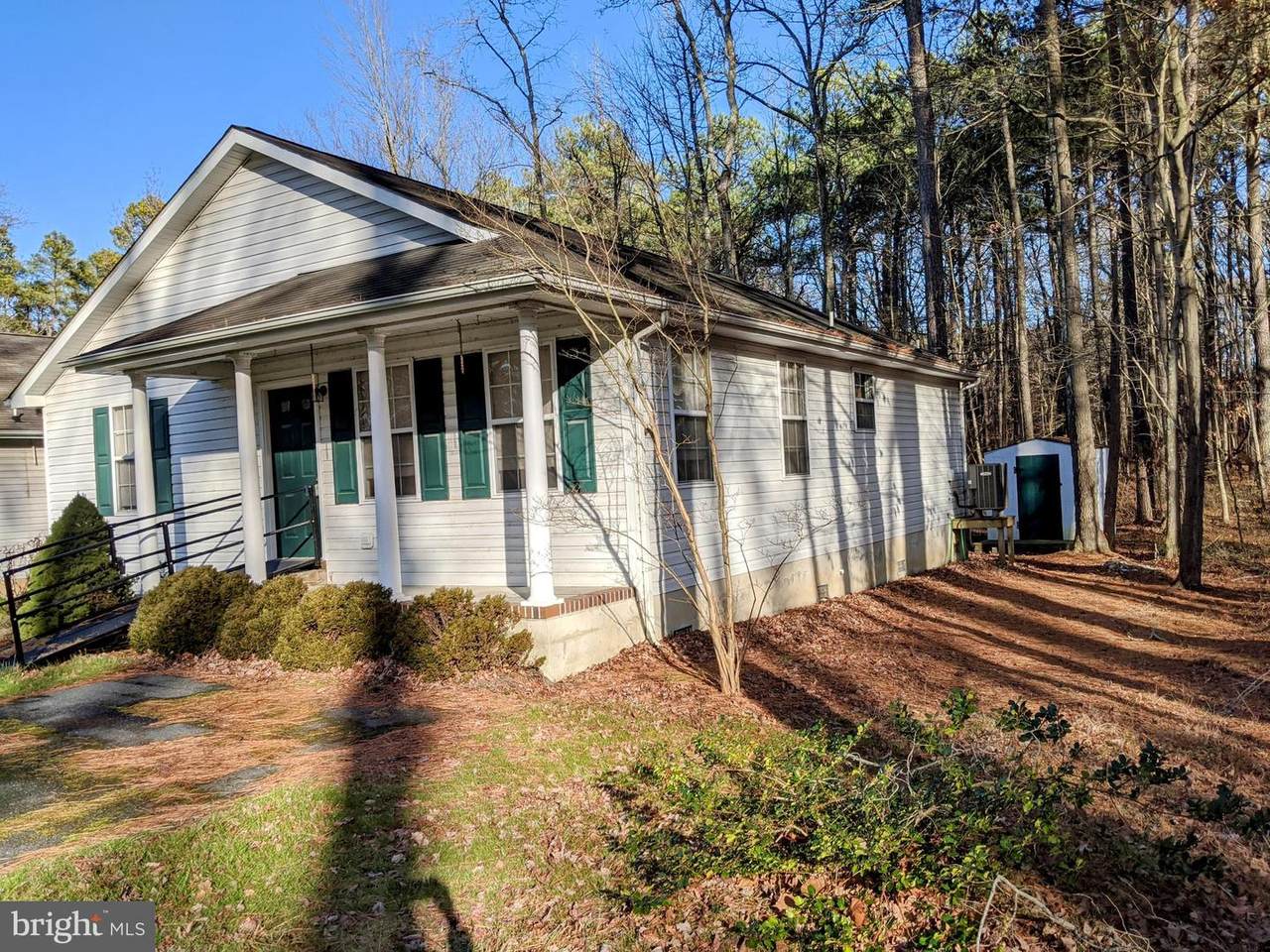 403 Perrys Corner - Photo 1