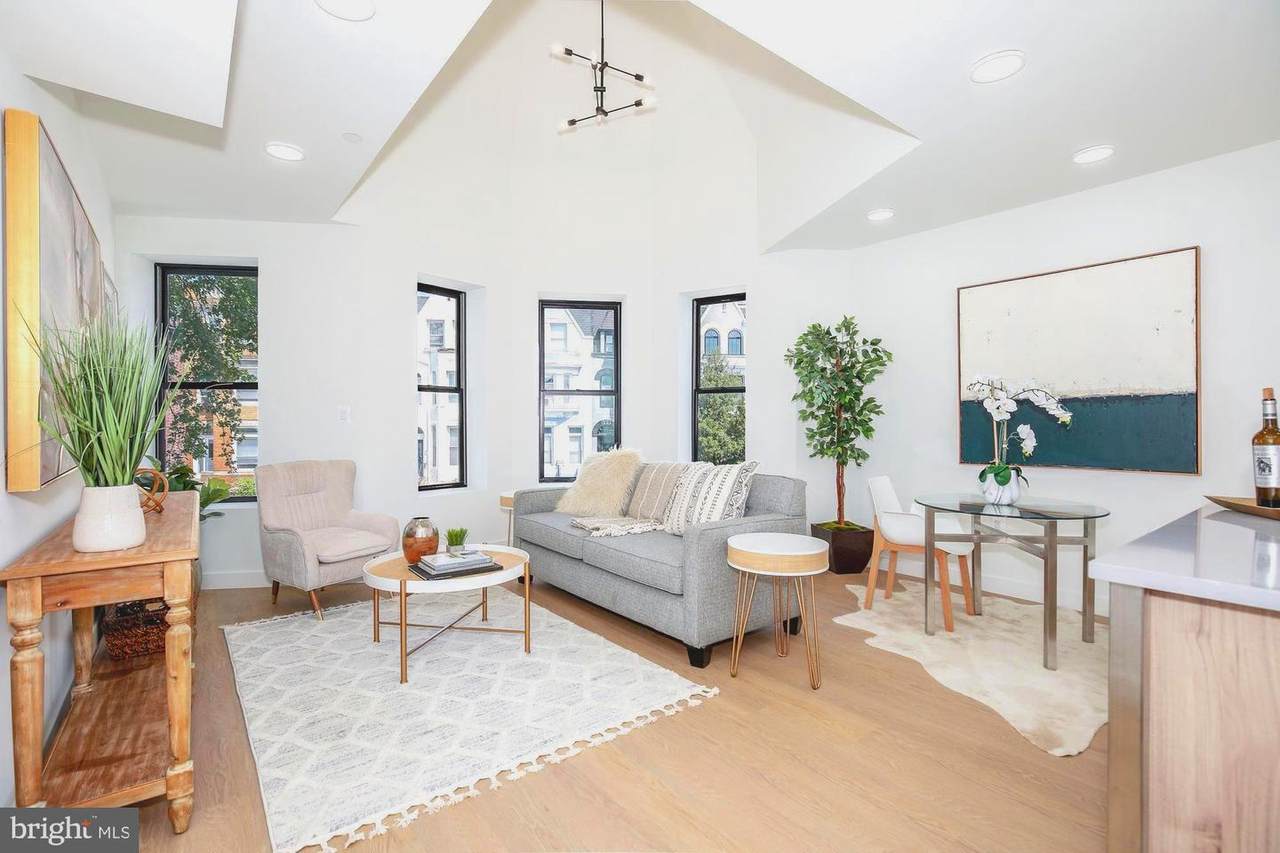 304 Florida Avenue - Photo 1