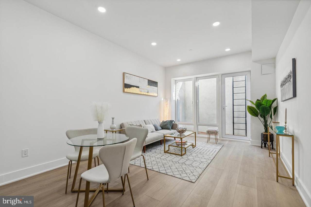 705 Quincy Street - Photo 1