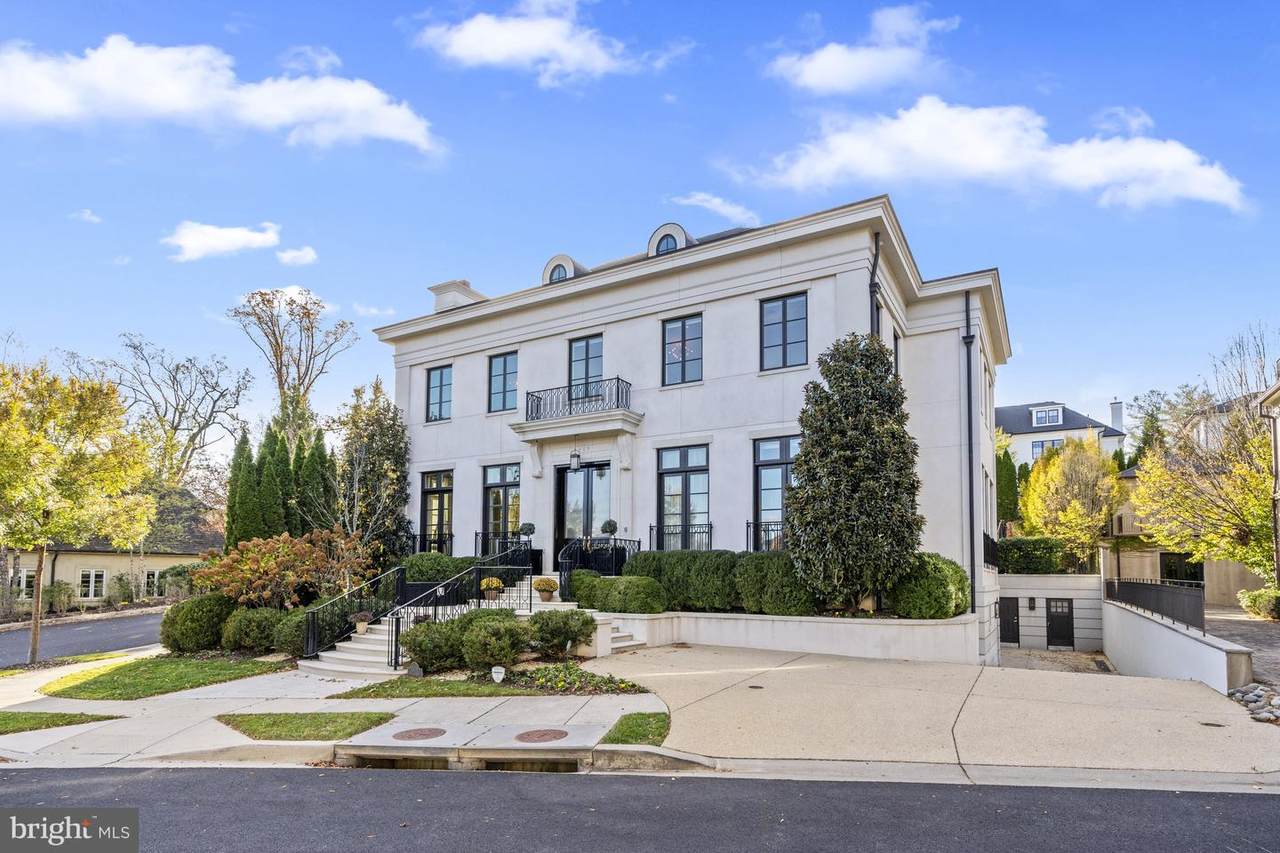 2109 Dunmore Lane - Photo 1