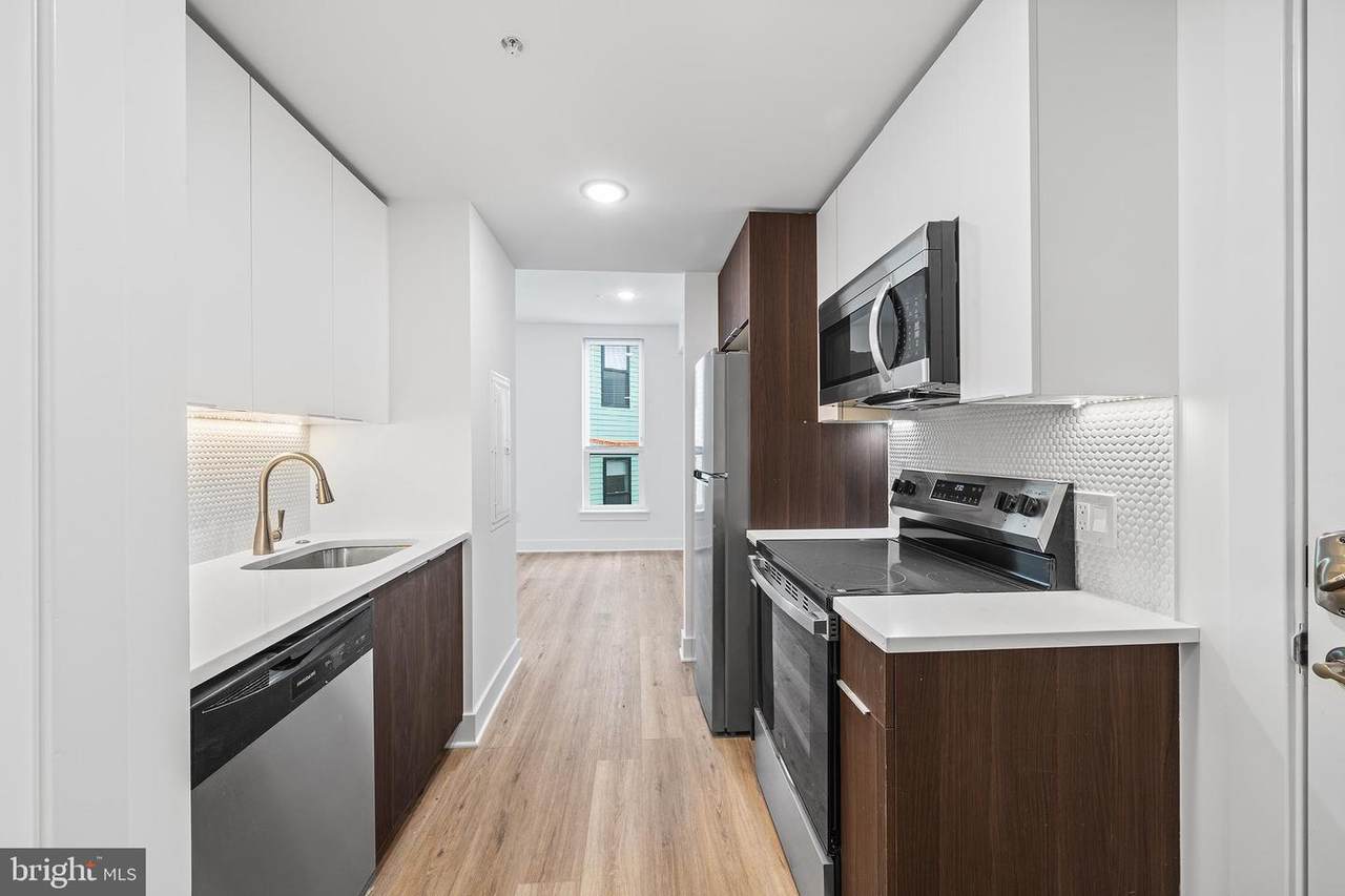 4324 Lancaster Avenue - Photo 1