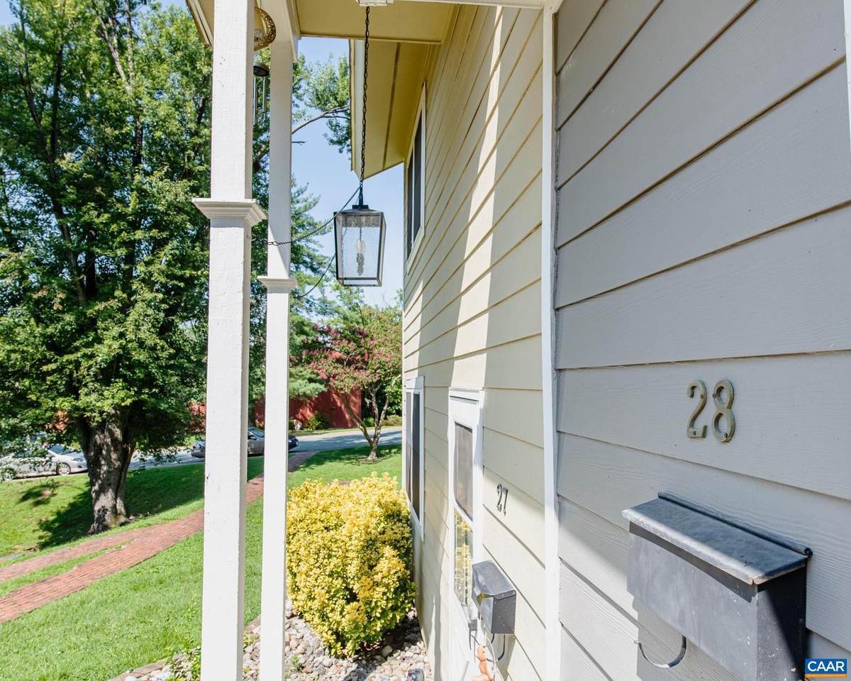 28 Woodlake Dr - Photo 1